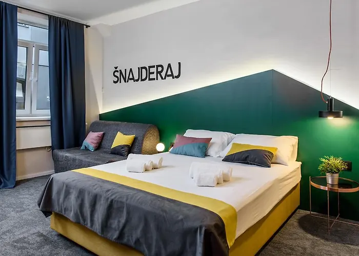 Stay Swanky Hostel