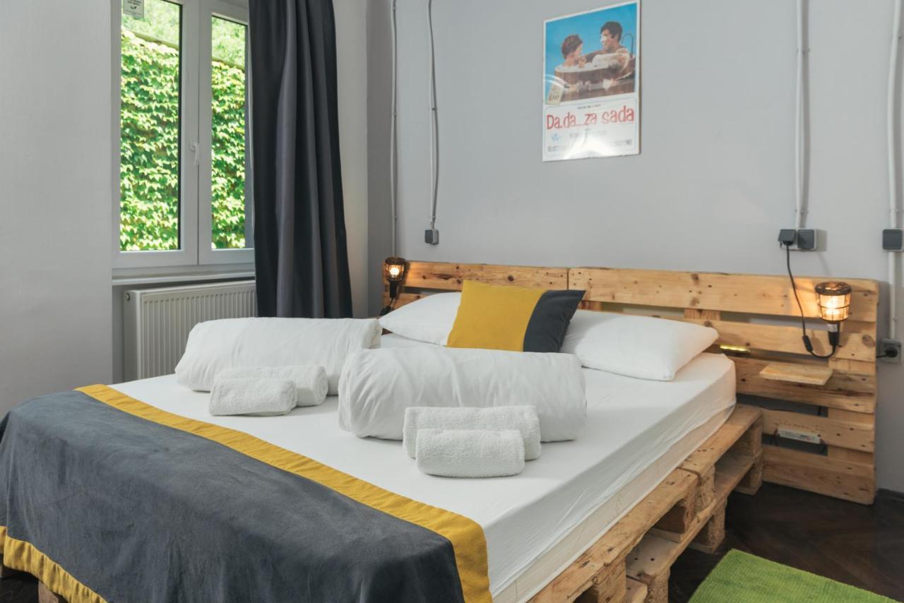 Swanky Hostel